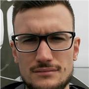 Profesor de geografía e historia, graduado en la UV, puedo dar las clases en inglés también. 10/12 euros la hora